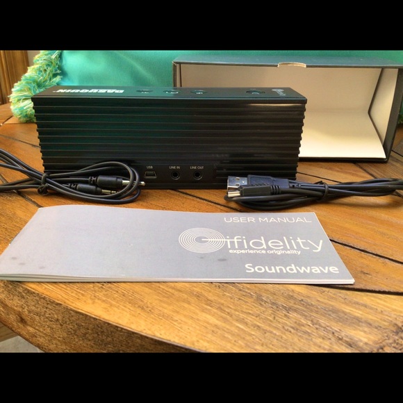 Ifidelity Soundwave Bluetooth speaker. NWOT - Picture 3 of 5